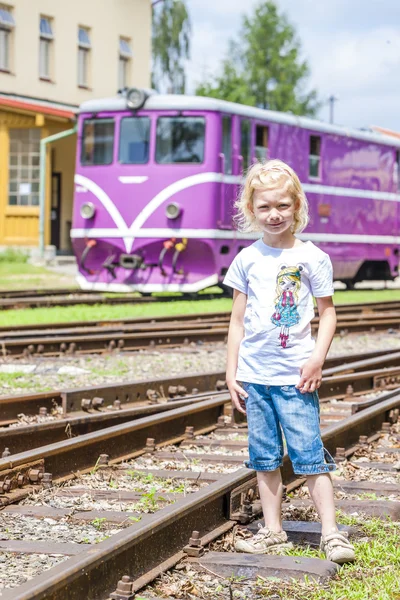 Little girl at railway station of Nova Bystrice — Stok fotoğraf