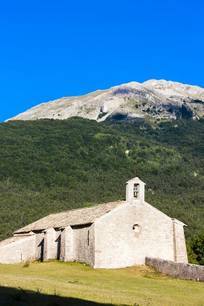 Kapel notre-dame in de buurt van vergons, provence, Frankrijk — Stockfoto