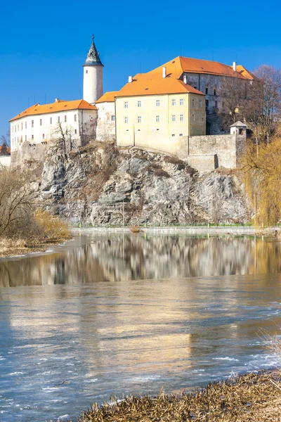 Замок Ледек-над-Сазаву, Чехия — стоковое фото