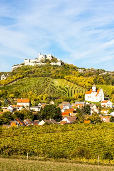 Falkenstein ligger i ruiner under hösten, Fäll ned Österrike — Stockfoto