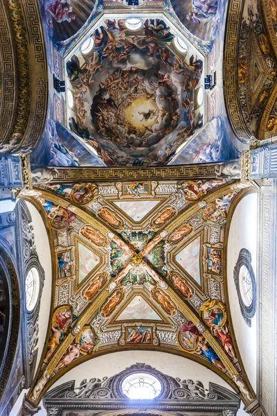 Interiören i Parma-katedralen, Emilia-Romagna, Italien — Stockfoto