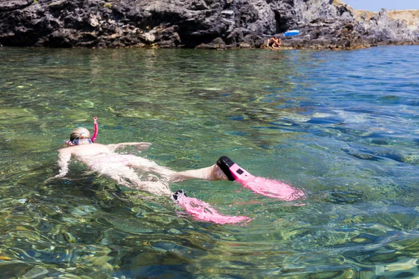 フランス地中海海でシュノーケ リング — ストック写真