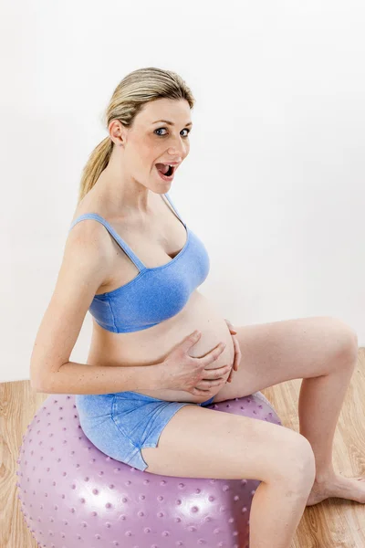 妊娠中の女性は — ストック写真