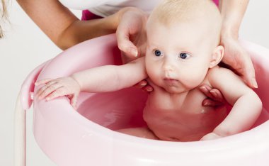 Bebek Banyo sırasında portresi