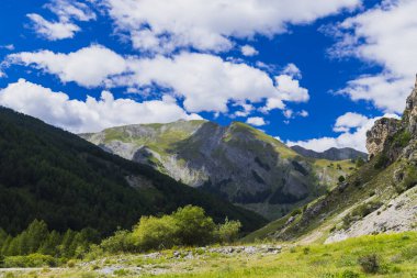 Alp manzarası, Argentera, Piedmont, İtalya 'daki dağları gösteriyor