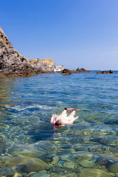 フランス地中海海でシュノーケ リング — ストック写真
