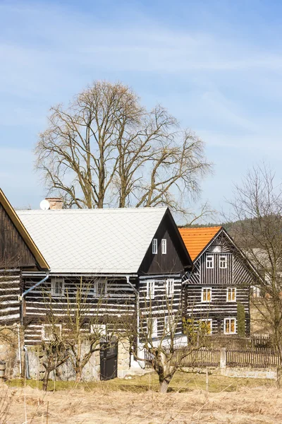 Casas pré-fabricadas em Kokorin Region, Dobren — Fotografia de Stock