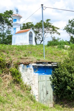 Şapel, Brod nad şarap mahzeni Dyji