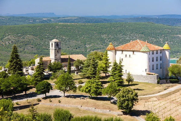Chateau and church in Aiguines, Var Department, Provence, France — Stock Photo, Image