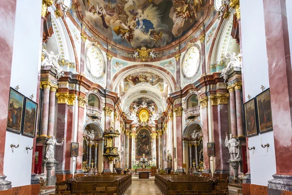 Interiér kostela benediktinský klášter Altenburg — Stock fotografie