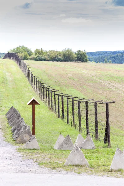 Rester af jerntæppe, Cizov, Tjekkiet - Stock-foto