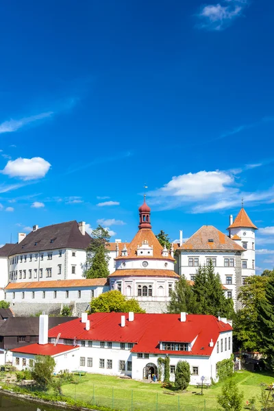 Schloss und Palast von jindrichuv hradec — Stockfoto