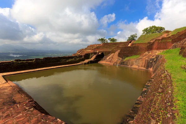 Piscina del rey en el palacio de Sigiriya —  Fotos de Stock