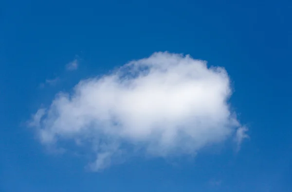 Nube en el cielo —  Fotos de Stock