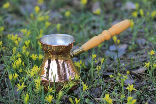 Café Cobre Turco Las Flores Silvestres Hierba — Foto de Stock