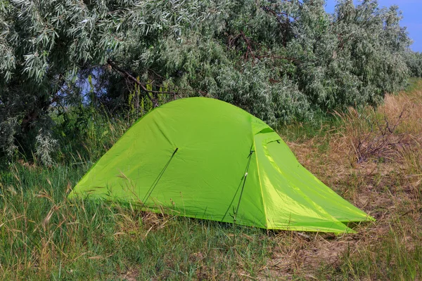 Tenda nella foresta — Foto Stock