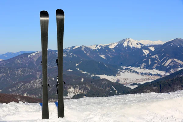 Mountain's ski — Stock Photo, Image