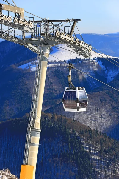 Skilift on winter resort — Stock Photo, Image