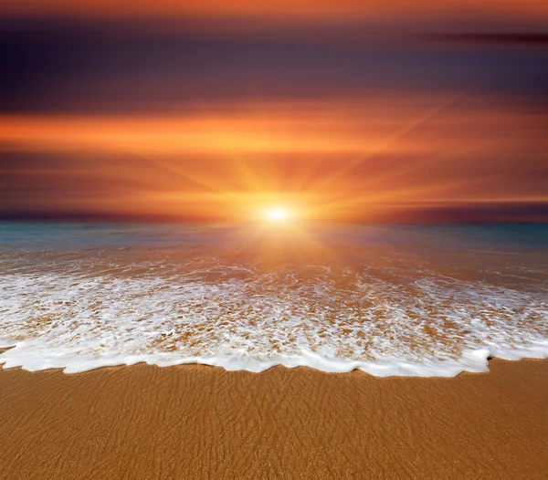 Sunset over sea beach — Stock Photo, Image