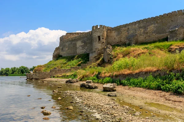 Ruïnes van het oude fort — Stockfoto