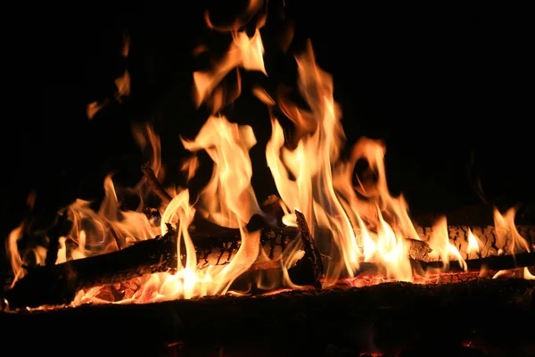 Feuer am Lagerfeuer — Stockfoto