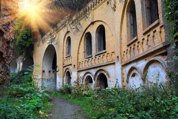 Abandoned fort — Stock Photo, Image