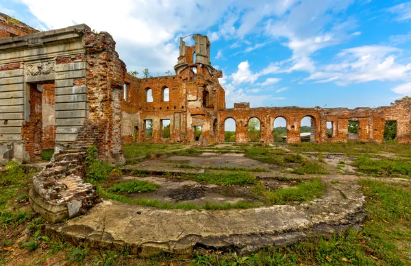 Ruins of old Tereshchenko castle — Stock Photo, Image