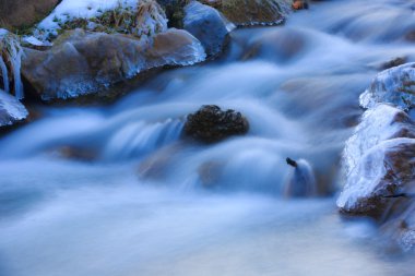 kış zamanında Mountain brook