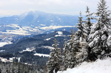 dağlarda kış sahne