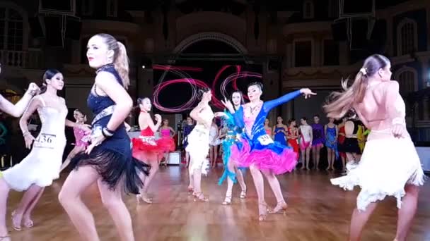 Competencia de baile en cámara lenta — Vídeo de stock