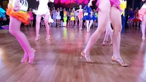 Competencia de baile en cámara lenta — Vídeos de Stock