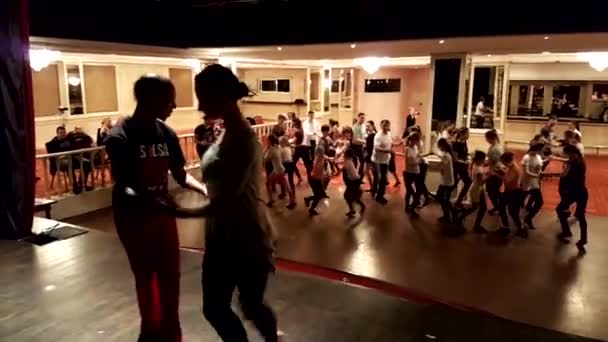 Cours d'atelier de danse — Video