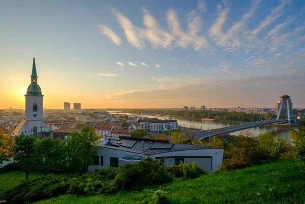 Bratislava, Slovensko krajina při východu slunce — Stock fotografie