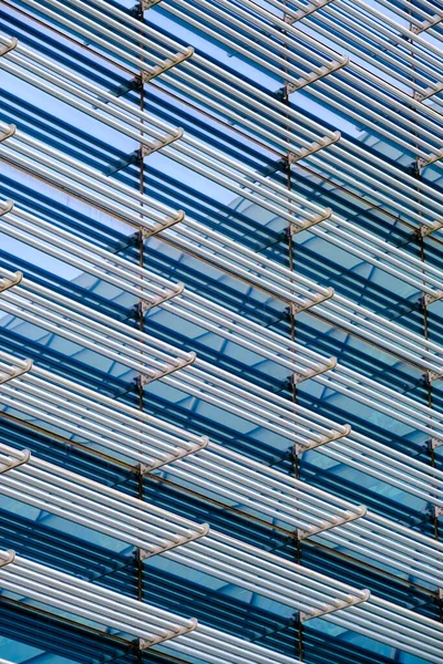 Fundo texturizado de barras de metal na construção — Fotografia de Stock