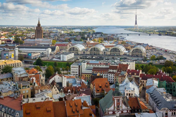 Vue de dessus de la vieille ville de Riga — Photo