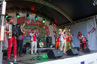 usadba caz festivali