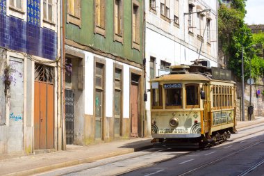 Eski şehrin eski tramvay