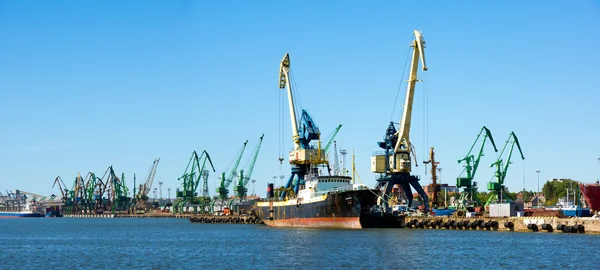 De industriële haven Klaipeda — Stockfoto