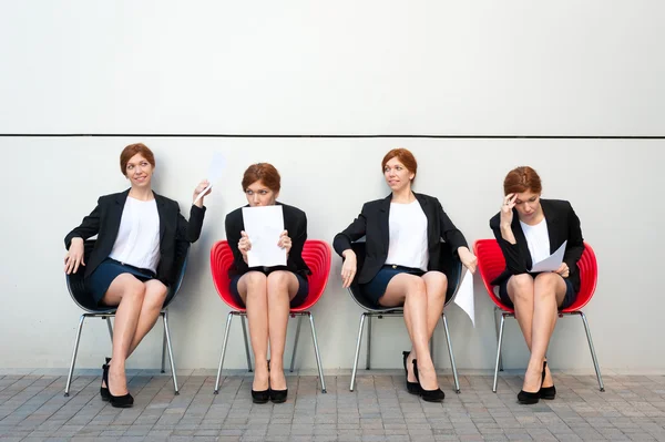 Mulher de negócios à espera de entrevista . — Fotografia de Stock