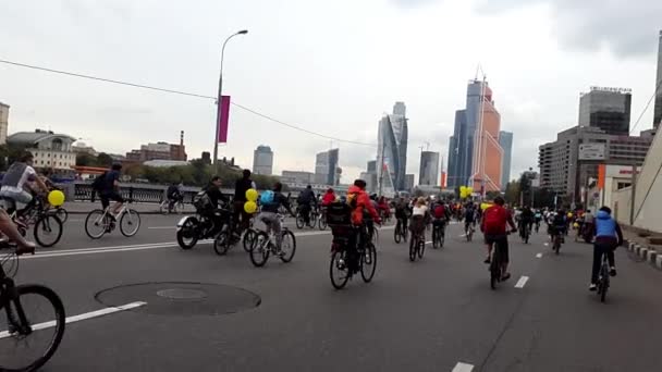 Desfile de bicicletas — Vídeo de stock