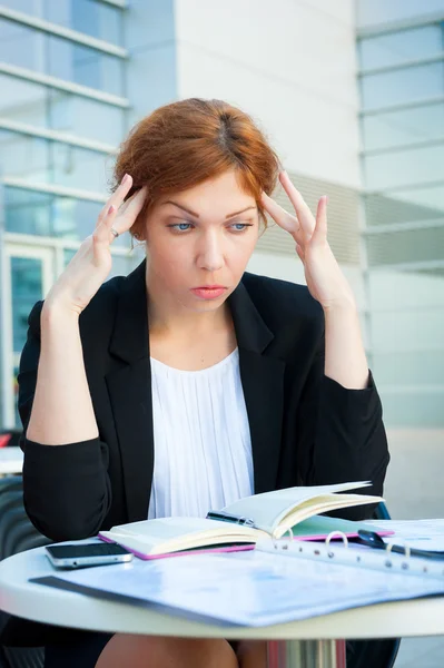 Negocios frustrados y cansados — Foto de Stock