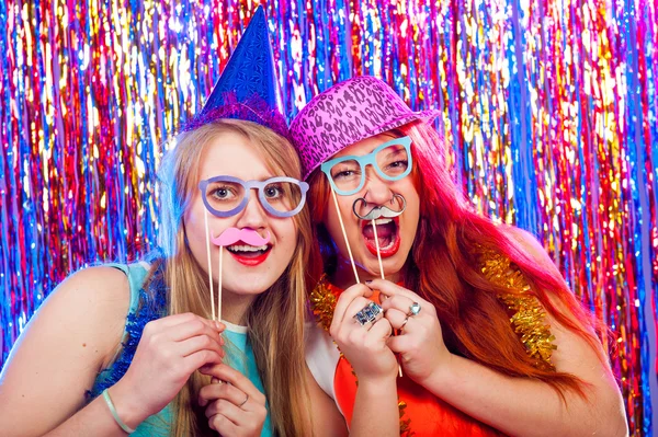 Young nice girls have fun — Stock Photo, Image