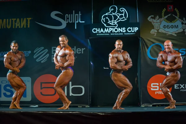 Atletas participan en la Copa de Campeones de Culturismo — Foto de Stock