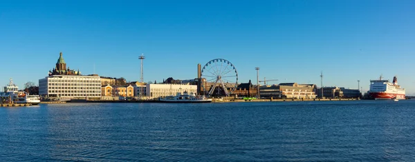 Dagtid Helsingfors hamn — Stockfoto