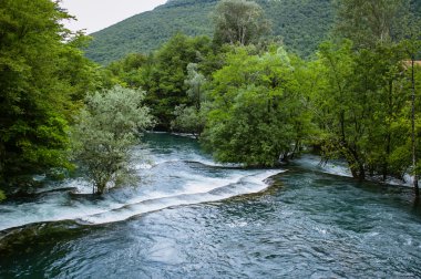 Dağ nehir Rapids