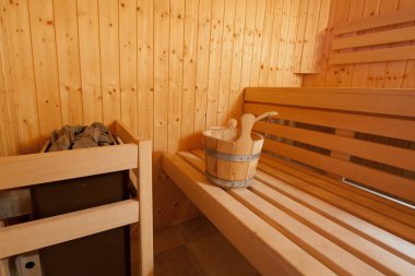 küçük ahşap sauna