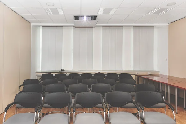 Sala de videoconferência vazia . — Fotografia de Stock