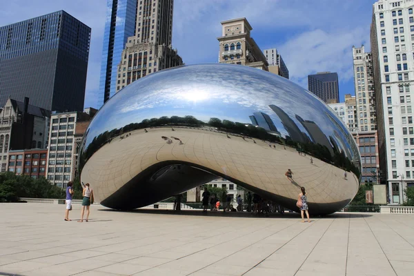 Bab felhő kapu Chicago Millennium Park — Stock Fotó