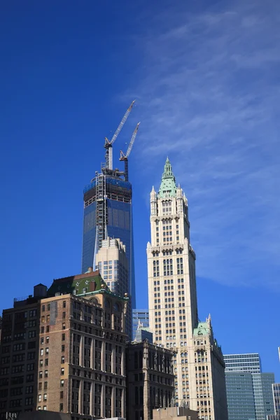 Woolworth byggnad och One World Trade Center — Stockfoto