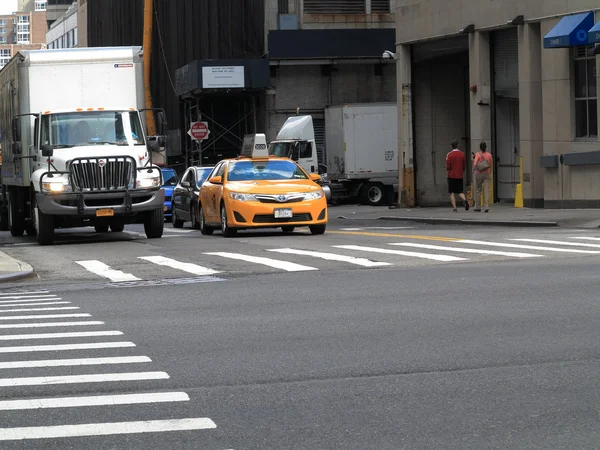 New York City Taxi und Kreuzung — Stockfoto